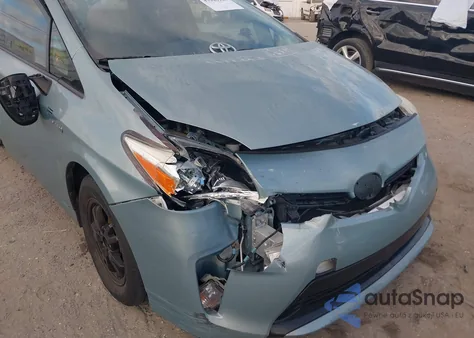 2014 Toyota Prius Two z USA, uszkodzony, nr VIN JTDKN3DU3E1856855